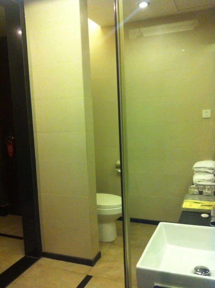 Jun Hao Hotel Dongguan  Eksteriør bilde